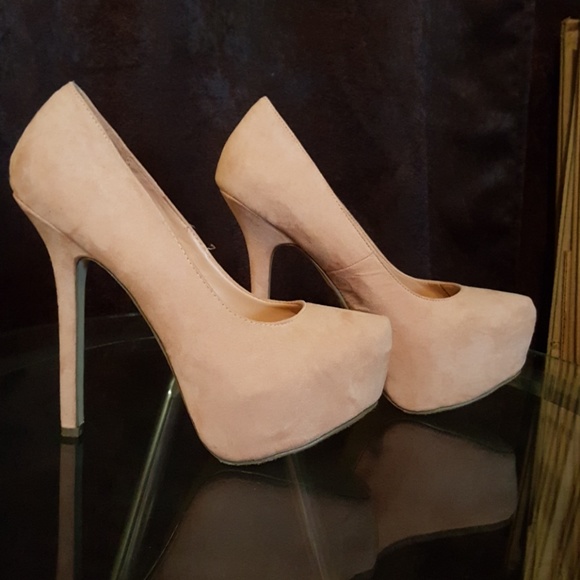 NWOT Pink Suede Platform Heels - Picture 2 of 5